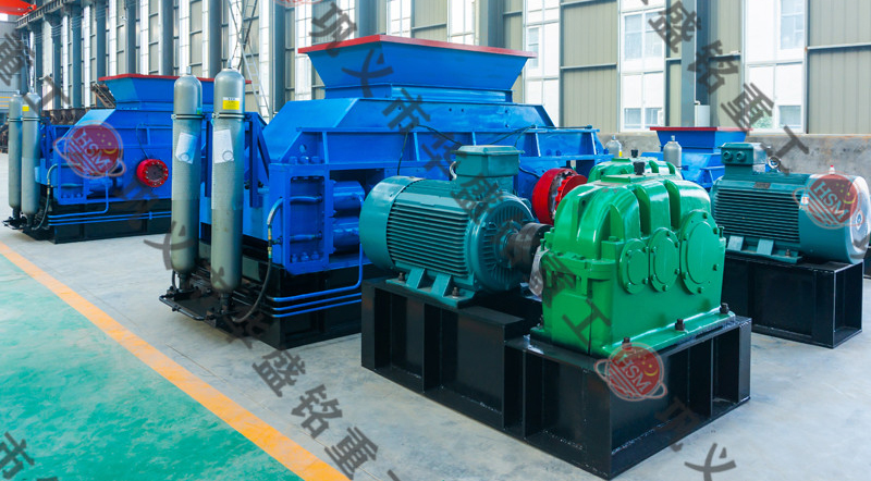大型全液壓對輥制砂機(jī)